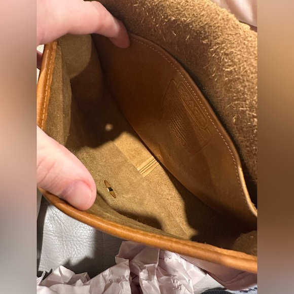 Vintage coach  Crescent Bag MADE IN NEW YORK. Saddle - Picture 16 of 17